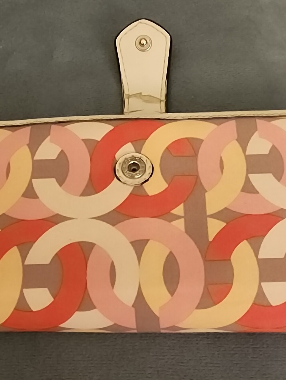 Coach Chain